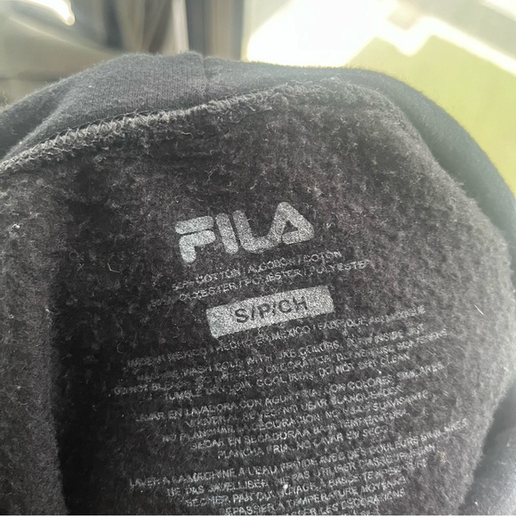 Fila Black Cropped Sweater Size Small - Picture 2 of 2